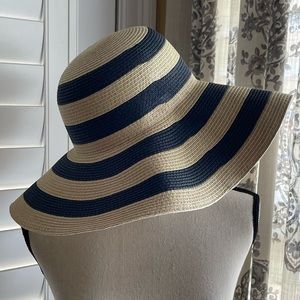 Striped Navy and Natural Floppy Beach Sun Hat Wide Brim